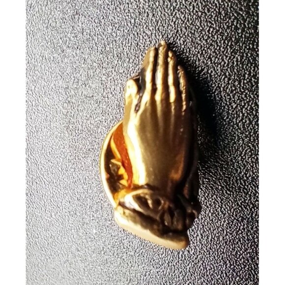 Praying Hands Lapel Pin Religious Accessory Vintage .75 Inch Miniature Metal - Picture 1 of 11